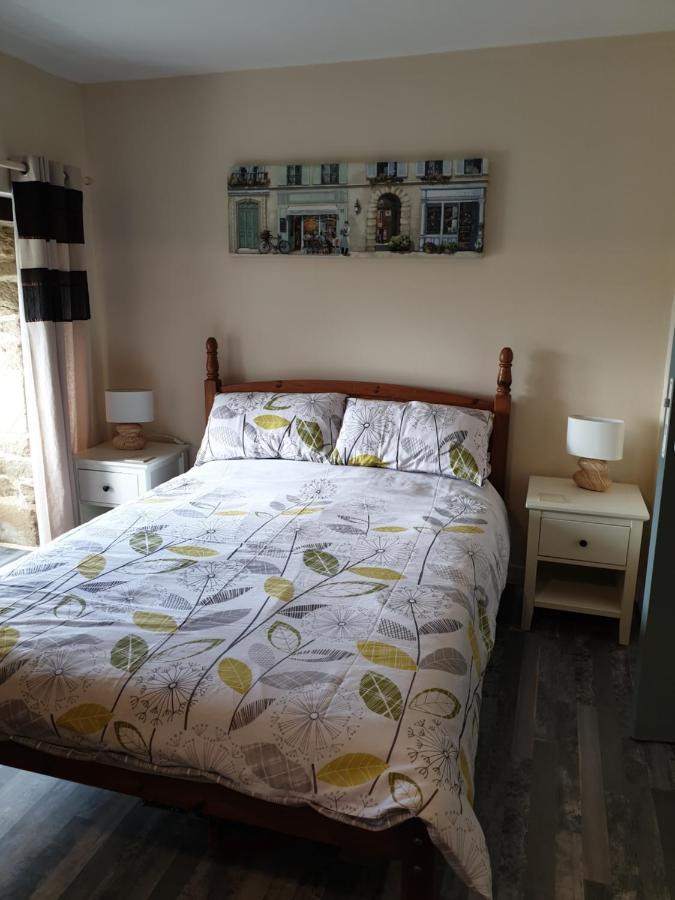 Bed and Breakfast Le Petit Dragon Plumaudan Экстерьер фото