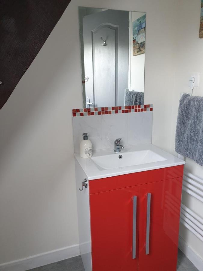 Bed and Breakfast Le Petit Dragon Plumaudan Экстерьер фото